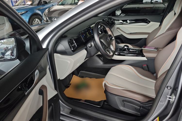 Used BYD Qin PLUS 2024 Honor Edition EV 420KM Leading Model