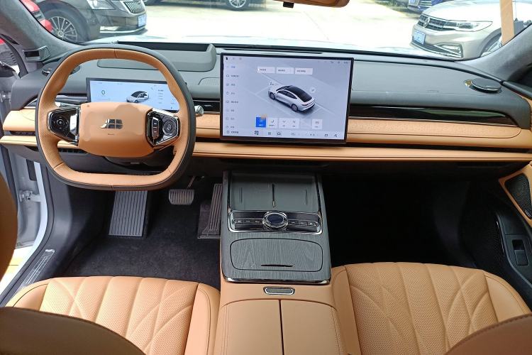 Used Geely Galaxy 8 2025 130km EM-P Starship Edition
