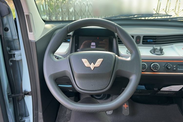 Used Wuling Hongguang MINIEV 2020 Enjoy Edition Lithium-Ion Battery Steering Wheel