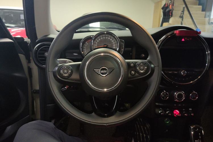 Used MINI MINI 2019 1.5T COOPER Classic Edition