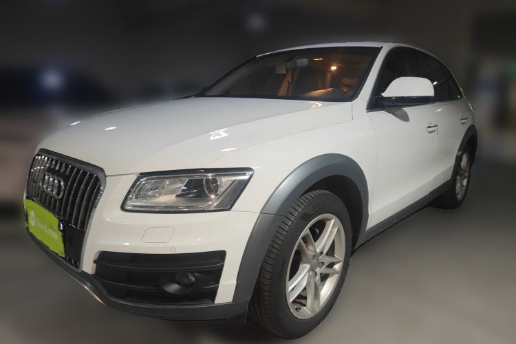 Used Audi Q5 2018 Collector's Edition 40 TFSI Technology Model