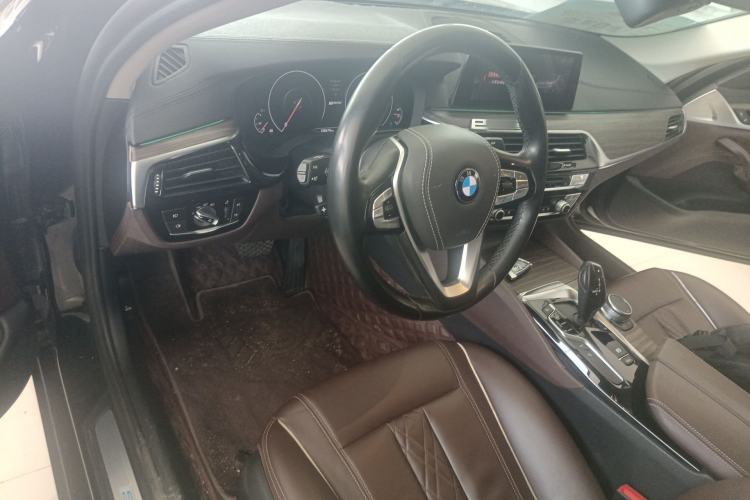 Used BMW 5 Series New Energy 2019 530Le Luxury Package Center Console