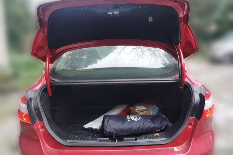 Used Ford Focus 2012 Sedan 1.6L Automatic Fashion Edition
