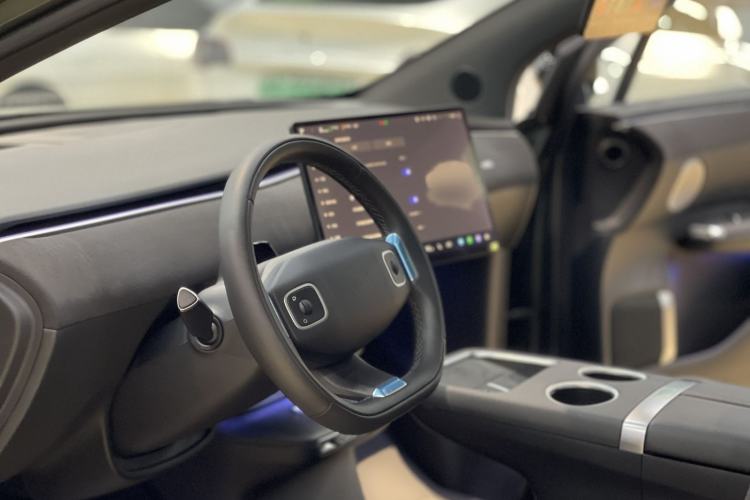 Used CHANGAN NEVO E07 2025 Extended-Range Two-Wheel Drive 39 kWh Max Intelligent Driving Version
