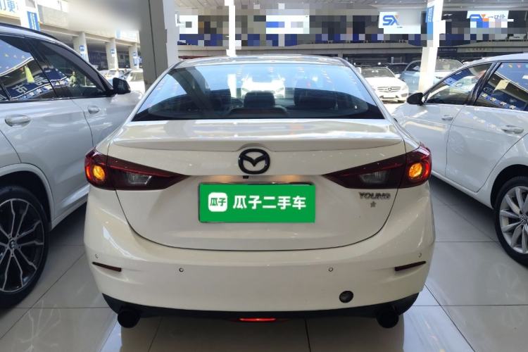 Used Mazda 3 Axela 2016 Sedan 2.0L Automatic Sport Model
