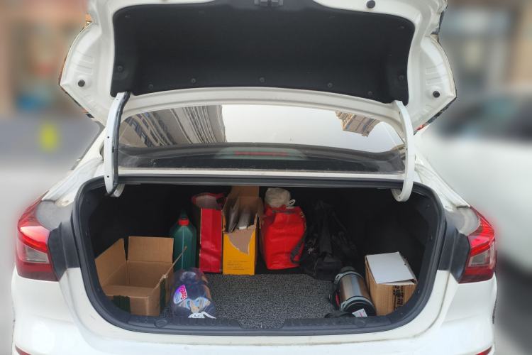 Used Changan Eado 2019 High-Energy Edition 1.6L GDI Manual Pioneer Model China VI Standard