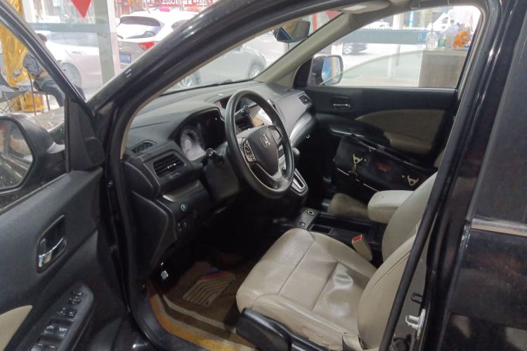 Used Honda CR-V 2016 2.0L two-wheel drive Urban Edition Driver Seat