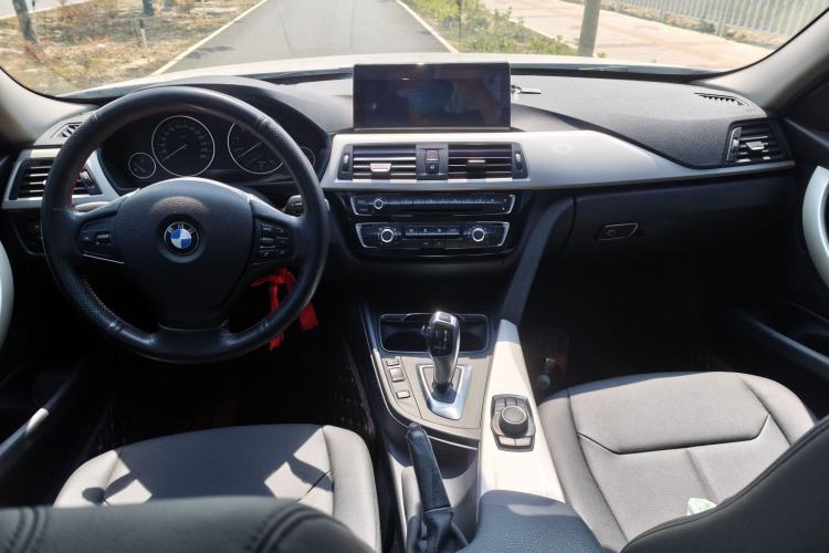 Used BMW 3 Series 2016 316Li Fashion Model