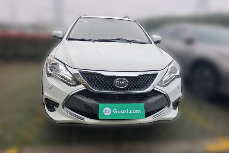 Used BYD Tang New Energy 2015 2.0T Four-Wheel-Drive Flagship Model

