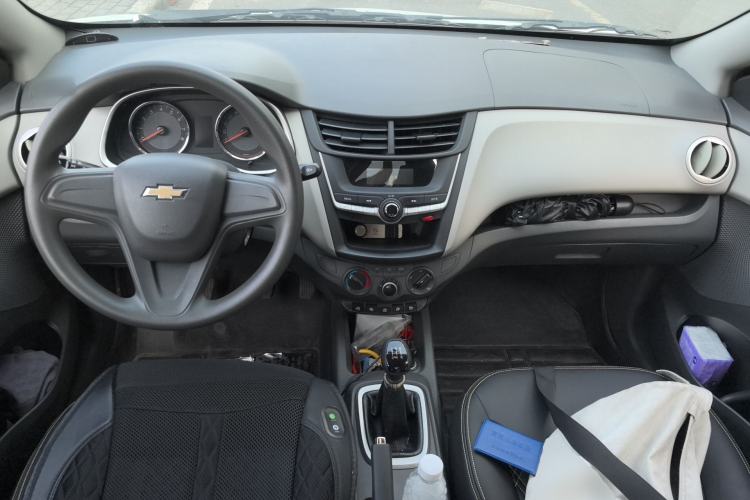 Used Chevrolet Sail 2016 Sail 3 1.3L Manual Comfort Sunroof Edition Center Console