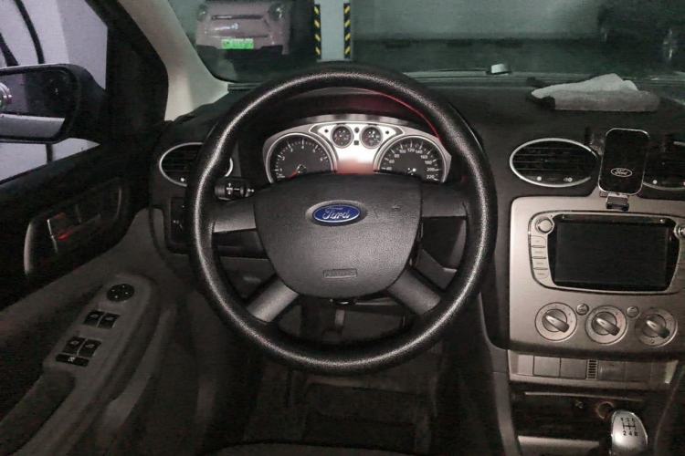 Used Ford Focus 2013 Hatchback Classic 1.8L Manual Base Model