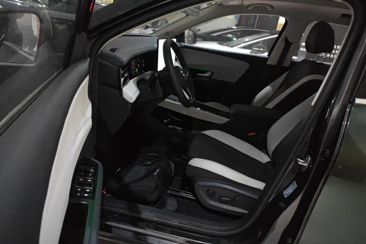 Used Jetta VS8 2026 Model 280TSI Automatic Supreme Edition
