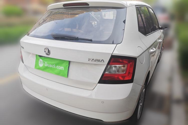 Used Skoda Fabia 2017 1.4L Automatic Car Enjoy Edition Rear Right 45 Deg