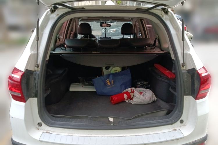 Used Haval H6 2014 Sport Version 1.5T Manual Two-Wheel Drive Elite Edition Trunk