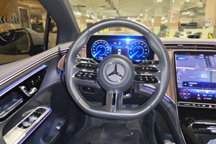 Used Mercedes-Benz EQE 2022 350 Pioneer Edition