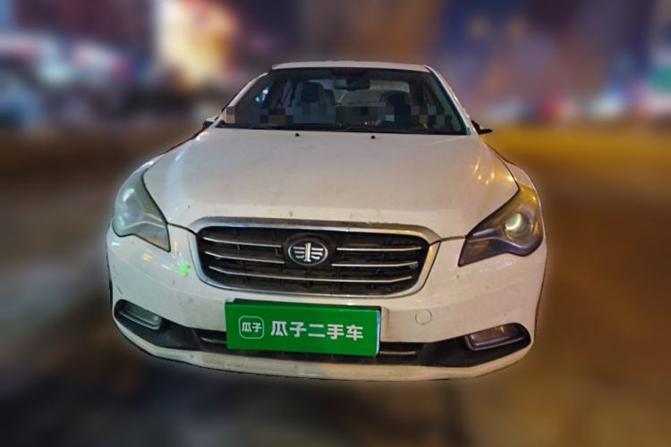 Used Bestune B50 2013 1.6L manual luxury version Front