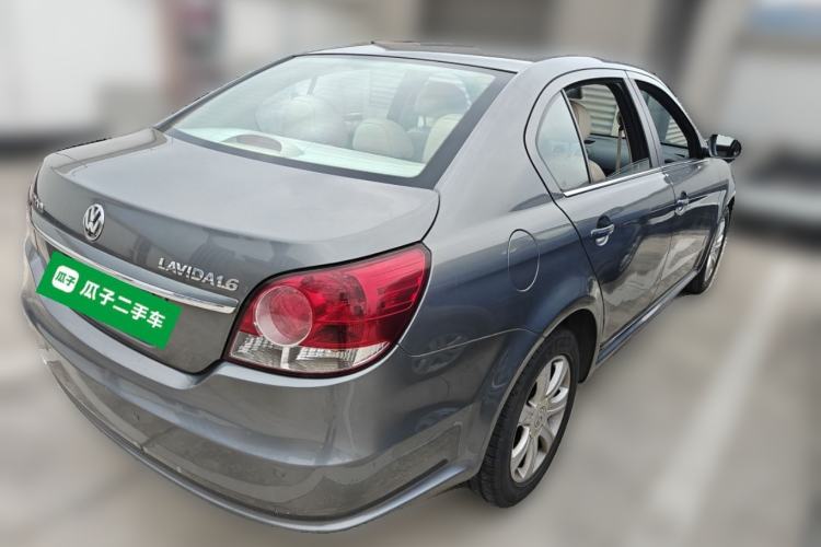 Used Volkswagen Lavida 2011 1.6L Automatic Premium Edition
