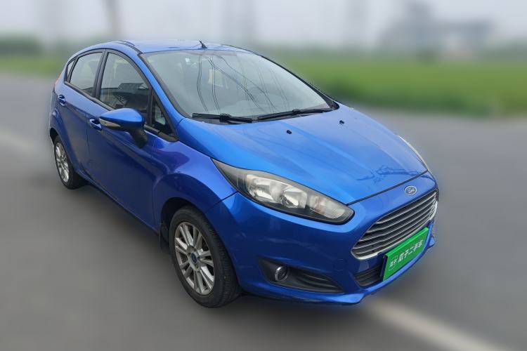 Used Ford Fiesta 2013 Hatchback 1.5L Automatic Fashion Edition Front Right 45 Deg