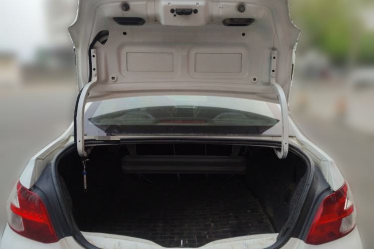 Used Peugeot 301 2014 1.6L Manual Comfort Edition Trunk