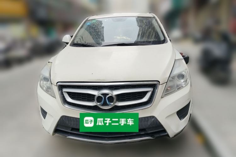 Used BAIC Senova X65 2015 2.0T manual Comfort trim level
