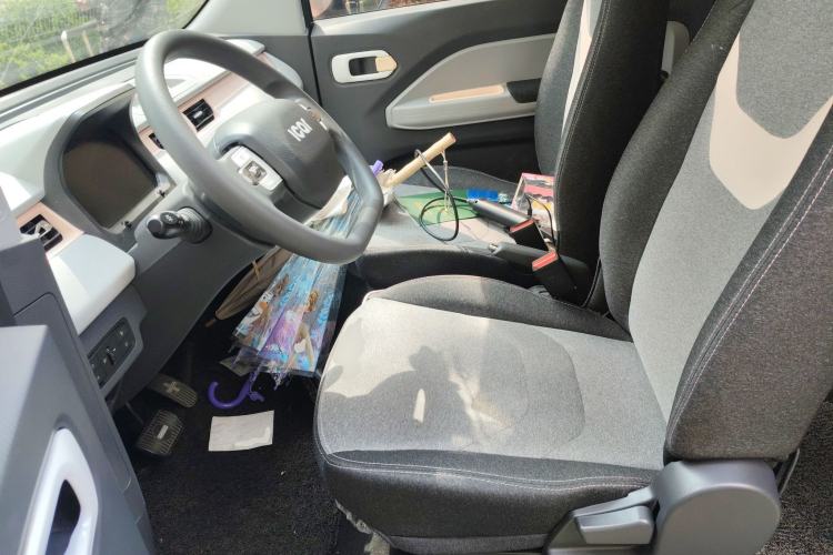 Used Chery QQ Ice Cream 2022 170km Sundae Phosphate Lithium-Ion Left Front Seat