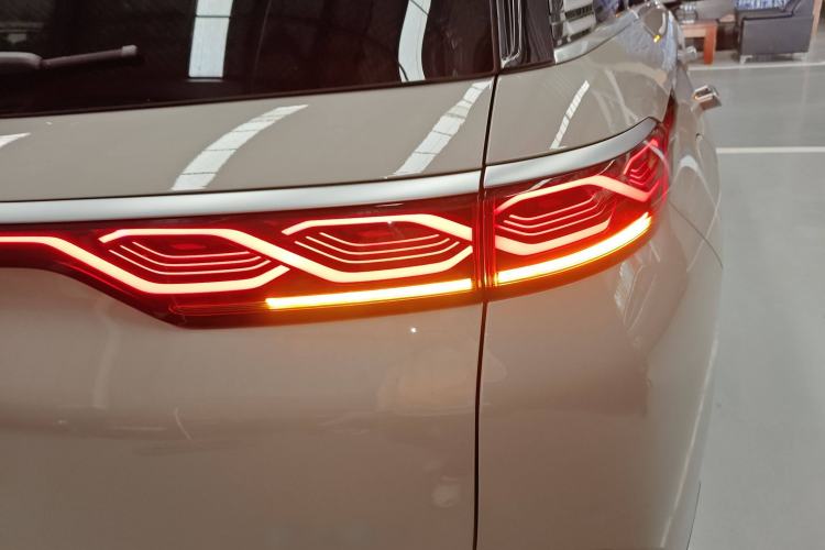 Used BYD Frigate 07 2024 HONOR Edition DM-i 205KM Flagship Model