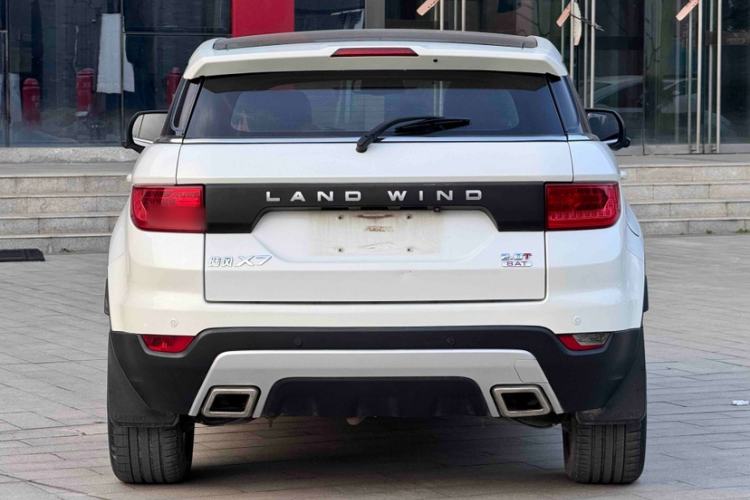 Used Land X7 2015 2.0T Panoramic Prestige Edition
