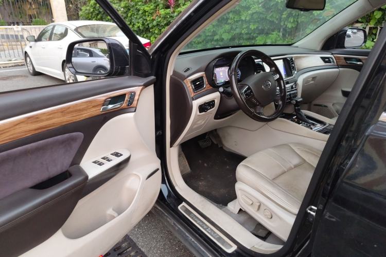 Used GAC Trumpchi GS8 2017 320T Two-Wheel Drive Luxury Smart Connectivity Version (7 Seats) Driver Seat