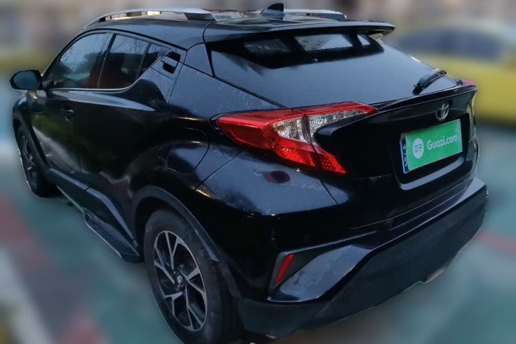 Used Toyota C-HR 2018 2.0L Leading with Sunroof China V Standard