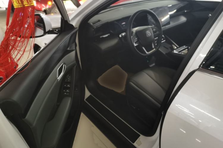 Used BYD Qin L 2025 EV 470KM Leading Edition Driver Seat