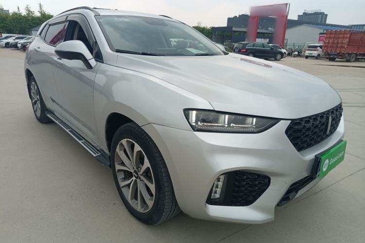 Used Wey VV7 2017 2.0T Ultra-Luxury Version Front Right 45 Deg