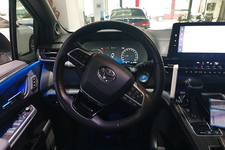 Used Toyota Granvia 2023 2.5L Hybrid Flagship VIP Edition