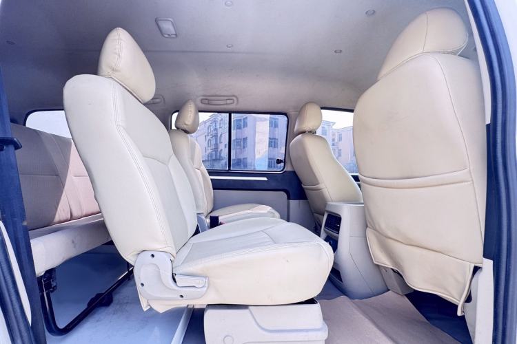 Used FORTHING Lingzhi M5 2019 Comfort Model 7 Seats