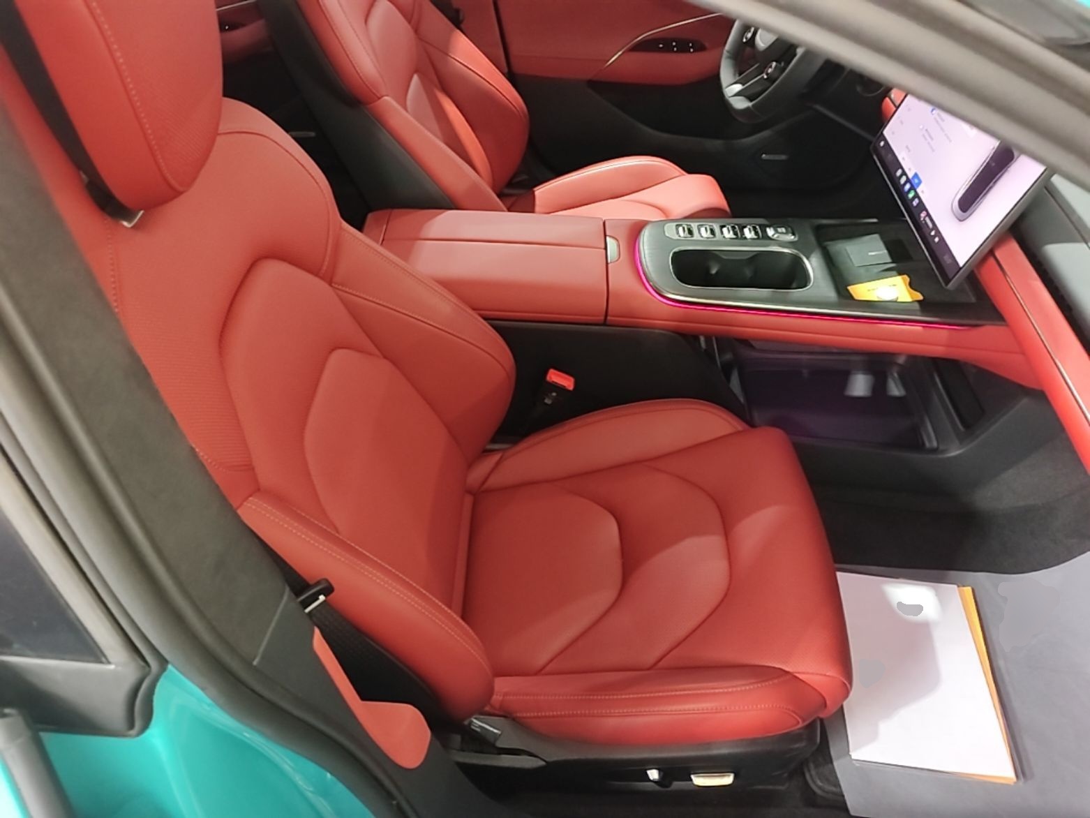 Xiaomi Auto SU7 2024 Four-Wheel Drive Ultra-Long Range Advanced Intelligent Driving Max Edition — снимка 19