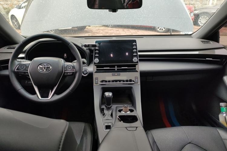 Used Toyota Avalon 2019 2.0L XLE Prestige Version China VI Standard
