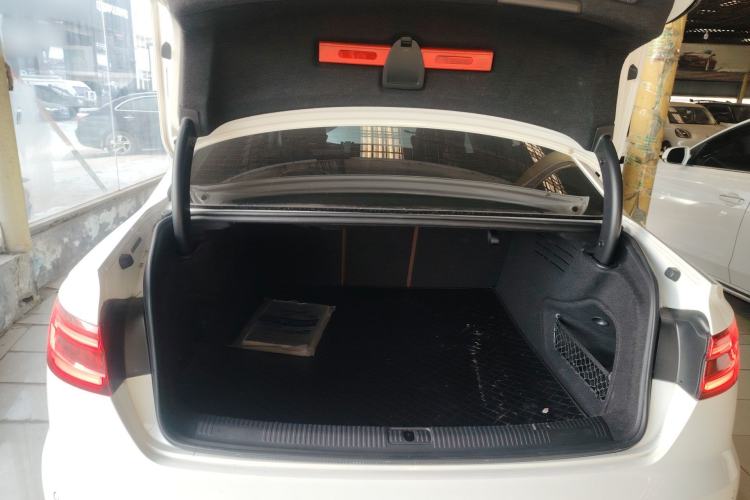 Used Audi A4L 2019 40 TFSI Fashion Version China V