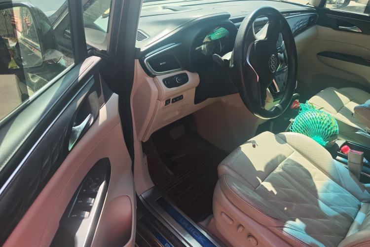 Used Buick GL8 2017 28T Avenir Avia National Emission Standard V
