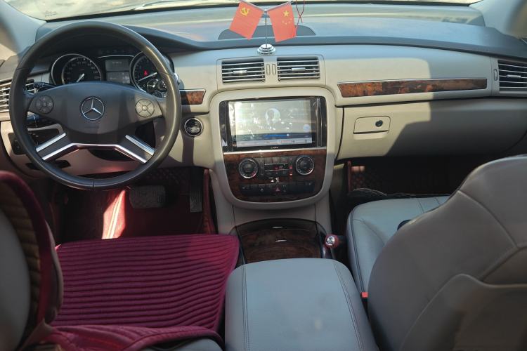 Used Mercedes-Benz R-Class 2010 R 350 L 4MATIC