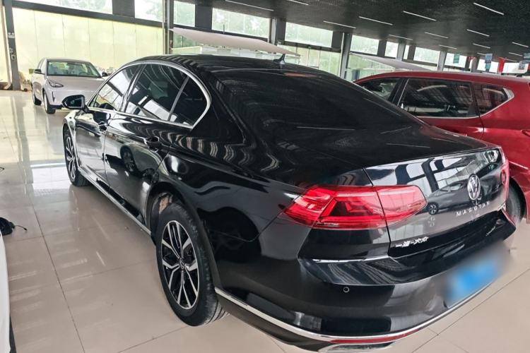 Used Volkswagen Magotan 2020 330TSI DSG Leading Model
