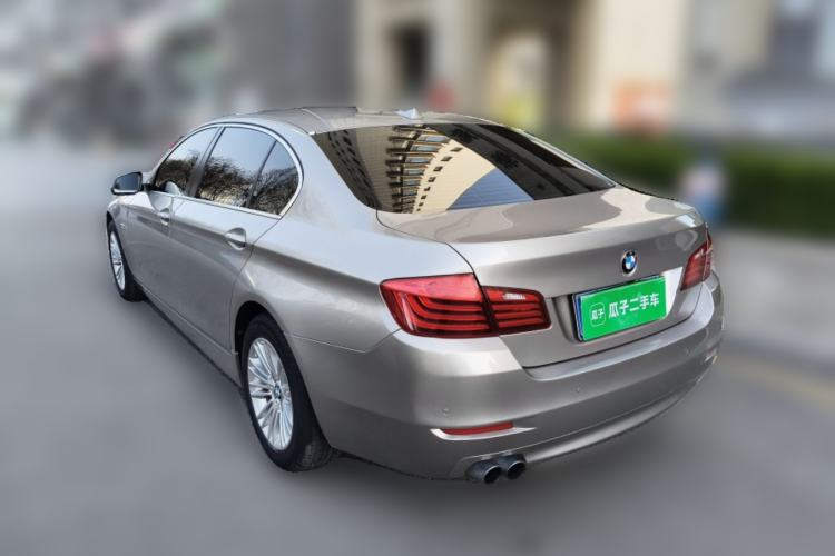Used BMW 5 Series 2013 525Li Leading Model
