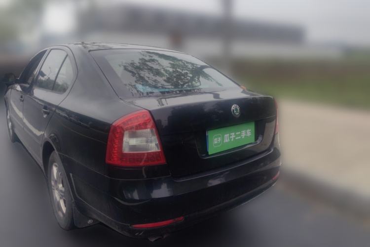 Used Skoda Octavia 2012 1.6L Manual Eado Edition Rear Left 45 Deg