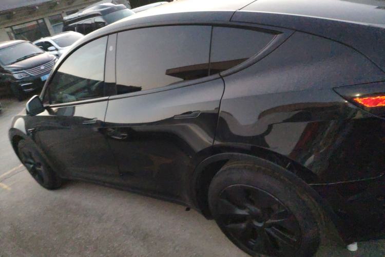 Used Tesla Model Y 2023 Rear-Wheel-Drive Version Rear Left 45 Deg