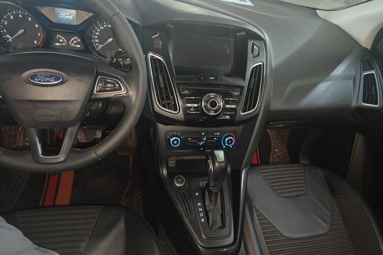 Used Ford Focus 2018 Sedan Classic 1.6L Automatic Trendy SmartDrive Edition