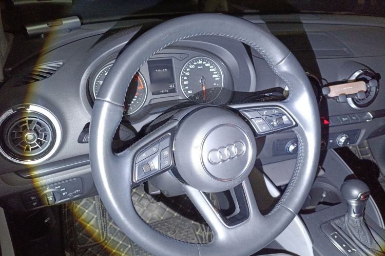 Used Audi A3 2020 Limousine 35 TFSI Fashion Edition China VI Emission Standard
