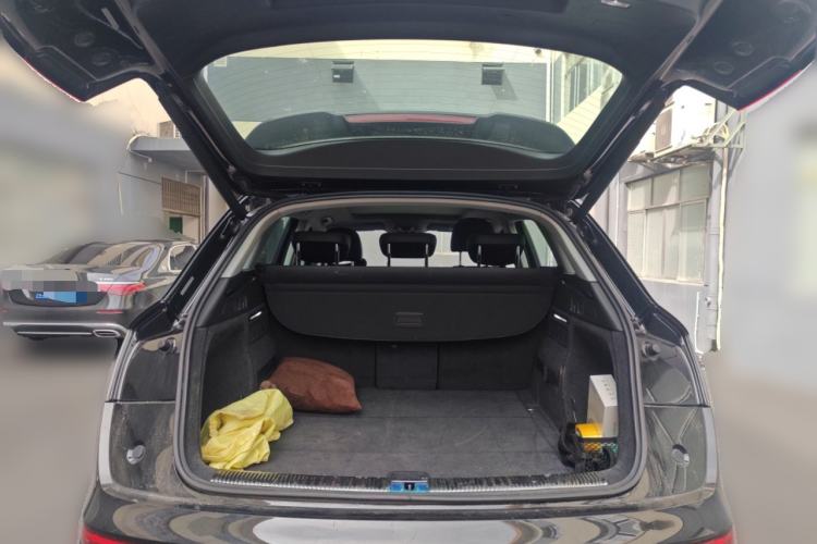 Used Audi Q5L 2020 Updated 40 TFSI Prestige Fashion Edition Trunk
