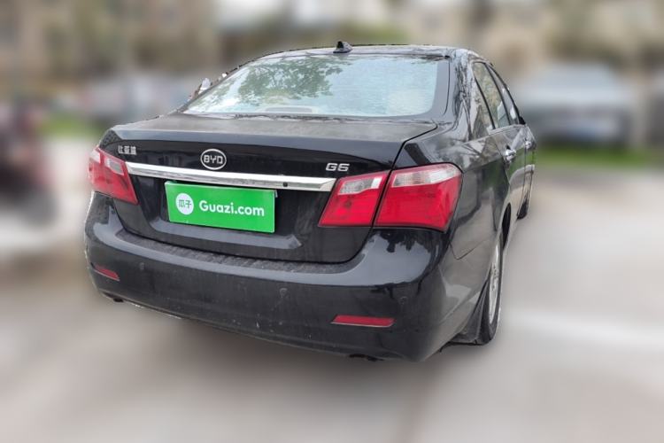 Used BYD G6 2013 2.0L Manual Luxury Version