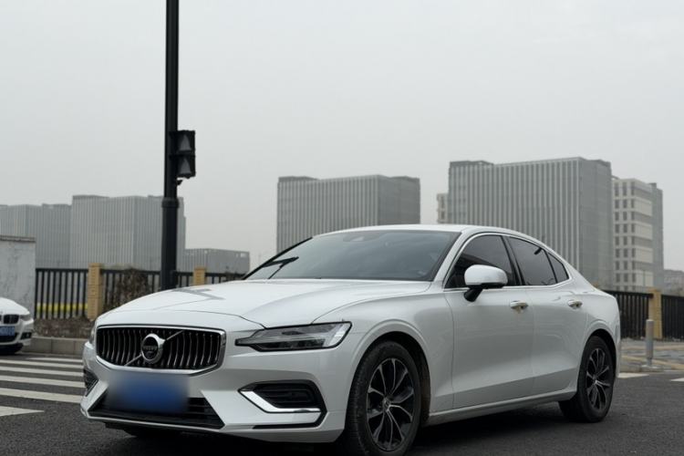 Used Volvo S60 2022 B4 Zhiyi Luxury Edition