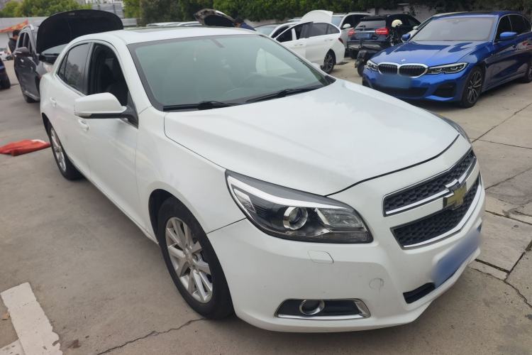Used Chevrolet Malibu 2014 2.0L Automatic Luxury Edition Front Right 45 Deg