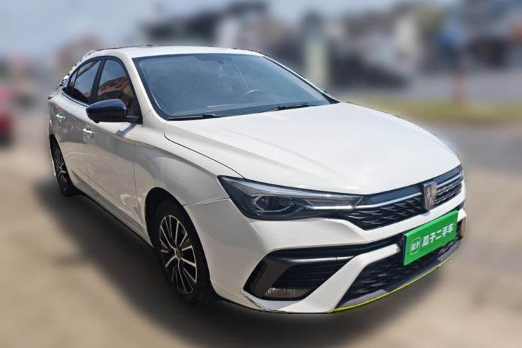 Used Roewe i5 2021 Revised Version 1.5L CVT Diamond Edition Front Right 45 Deg