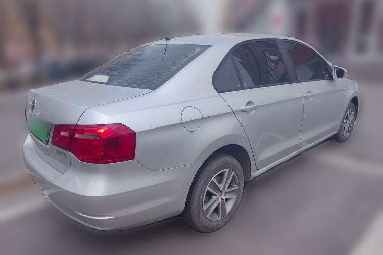 Used Volkswagen Jetta 2015 1.4L Manual Fashion Model
